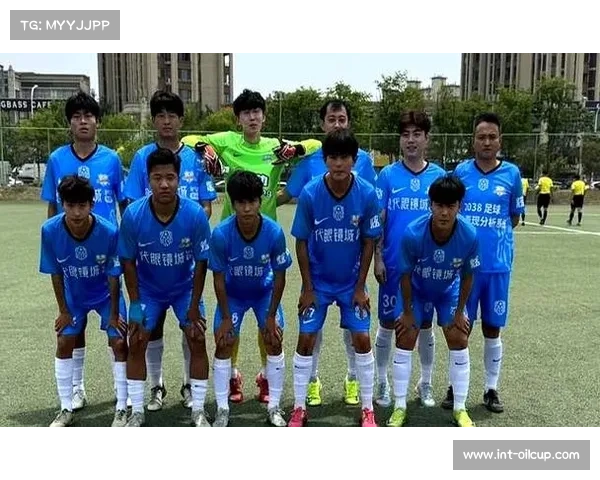 社区足球联赛规模扩大，退役球员执教成新趋势